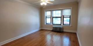 800 Washington Gallery 1