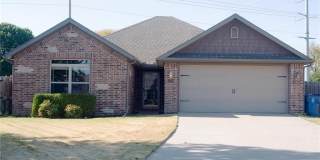 900 SW Crownview Gallery 1