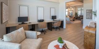 Hall Creek at Arlington Apartment Gallery 22