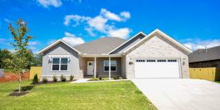 4 Bedroom, 2 Bathroom Home In Farmington, AR 6 Month Lease Gallery 1