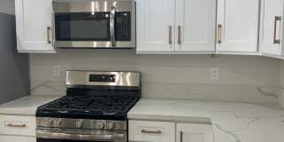 Brand New Detached 3 Bed/2 Bath Home-Central AC +In-Unit Laundry-Riverside Gallery 6