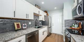 2735 SHERBROOKE Lane Gallery 18