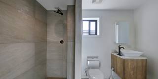 AMAZING NEW CONSTRUCTION UNIT NEAR DOWNTOWN Gallery 17