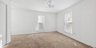 9518 S 53rd Avenue Gallery 3