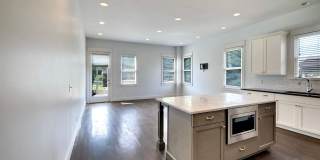 EAST NASHVILLE - FOUR BEDROOM Historic Home with amazing views of Nashville Skyline! Gallery 13