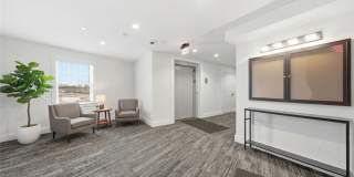 180 Deer Park Avenue Gallery 18