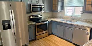 4 bedroom home with private pool & solar Gallery 14