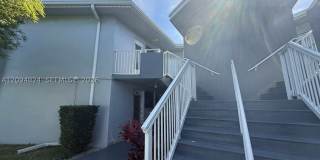 1663 NE Miami Gardens Dr Gallery 1