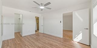 880 NE 207th Ter Gallery 11