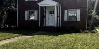 2-Bedroom Downstairs Duplex in South Hill Gallery 1