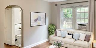 2231 Ontario Gallery 3