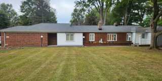 7675 N Hix Rd Gallery 1