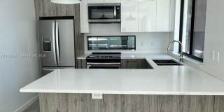 722 NE 15TH AVE #APARTMENT 2 FORT LAUDERDALE, FL 33304 Gallery 6