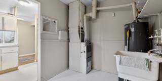 Charming 3BR House in Pontiac Gallery 58