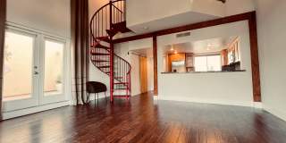 Renovated Uptown District Top Floor Condo in the Hillcrest Gallery 10