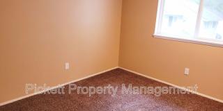 1300 NW Slate Ln Gallery 15