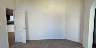 3 bed, 2 bath, 1400 sq ft home in Huning Ranch - New Carpet Gallery 8