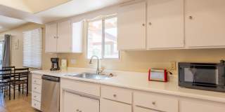 1047 E Alameda Dr Gallery 15