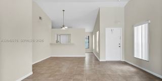 681 Thornridge Ave Gallery 7