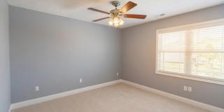 Cornerstone Spacious Single Family w Fenced Yard! Gallery 15
