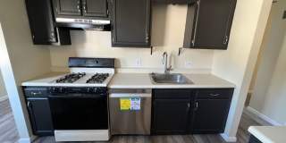 Newly updated 2nd floor Laurel Springs condo, Exeter Township Gallery 1