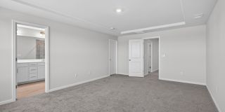 2204 Caen Street Gallery 27