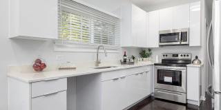 Room in 3 Bedroom Home at Browns Mill Dr SE Gallery 13