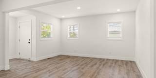 Freshly Renovated San Leandro Home Featuring a Dedicated Studio Gallery 11