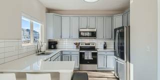 Lovely 3 BDR/3BA Home - 20 Minutes to Denver Gallery 11