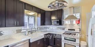 3267 Ivanhoe St Gallery 4