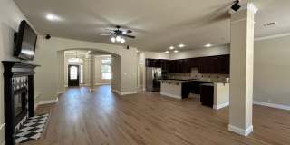 4 Bed / 3 Bath Gorgeous House for Rent! Available now! 4 Bed / 3 Bath Gorgeous House for Rent! Available now! Gallery 1