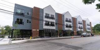 576 E Third Street unit: 310 Gallery 28