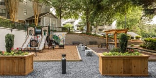 The Pointe at Canyon Ridge Apartments Gallery 29