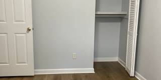 2 bedroom, 1 bath apartment in small complex on Hill Street! Walking distance to Normal Town, Downtown & UGA! Available now! Gallery 14