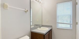 Charming 2-Bedroom, 2.5-Bathroom Townhome Just Minutes from Disney! Gallery 21