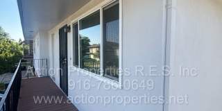 Central Roseville: 2 Bedroom 1 Bathroom Single Level, Large Living Room Central Heat and Air Updated Kitchen and Bathrooms Gallery 4