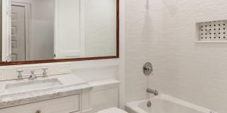 129 East 61st Street Gallery 7