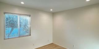 3636 Howard Gallery 24