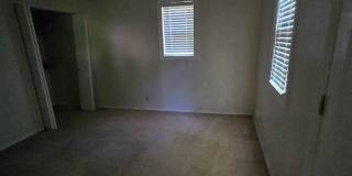 Great location 3 bed 1 bath with appliances! Gallery 8