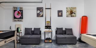 49527 Wayne Street Gallery 126