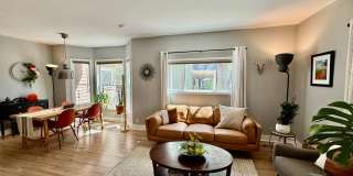 Distinguished 4 bed, 2 bath Bungalow in the Old North End Gallery 4