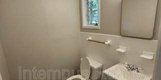 2000 Nandina Dr Gallery 17