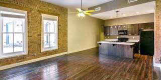 215 North Court Street Gallery 7