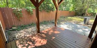 Sweet Spot in Carrboro! Inviting, updated 3br 2ba condo...Walk to Weaver St. & minutes to UNC Sweet Spot in Carrboro! Inviting, updated 3br 2ba condo...Walk to Weaver St. & minutes to UNC Gallery 33