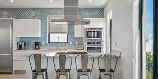 332 Balboa St Gallery 21