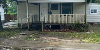 Completely Remodeled 3 BR / 1 BA Single Family Home w/Huge Back Yard Gallery 1