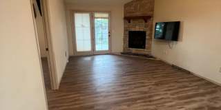 2 bedroom/2 bath townhouse with 2 car garage Gallery 8