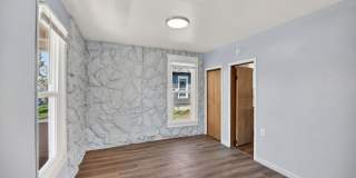 Charming& Updated Northeast Home! Gallery 1