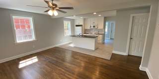 Updated 4 Bedroom Home Convenient to Carytown, Byrd Park And More. Available In July Gallery 4