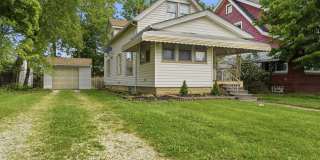 Newly Renovated 2 Bedroom Single Family Home Gallery 3